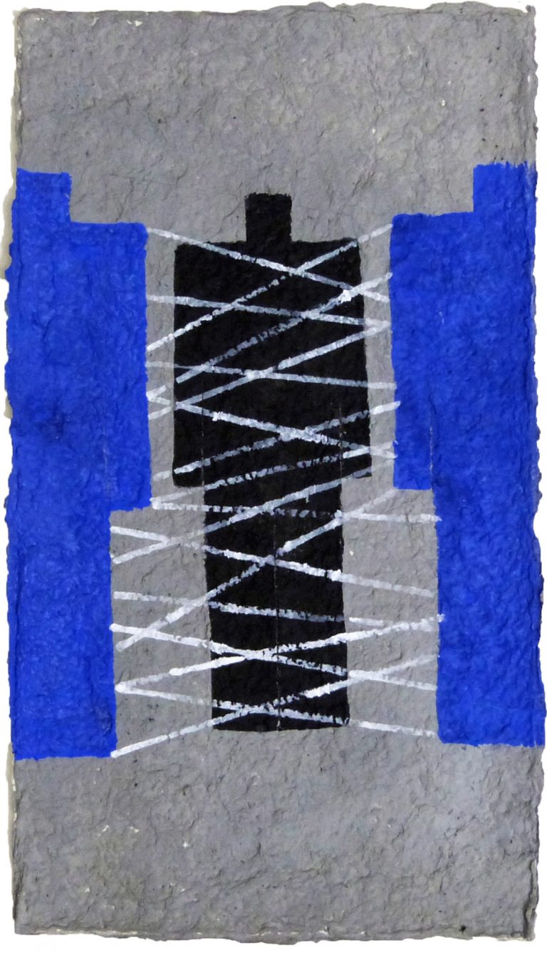 Gerhard Walter Feuchter | VERHAFTUNG Ks | aus der Serie Hommage a Kafka | seit 2012 | Papierguss, Acryl, Pigment und Asche | 50 x 27 cm | Galerie Moench Berlin