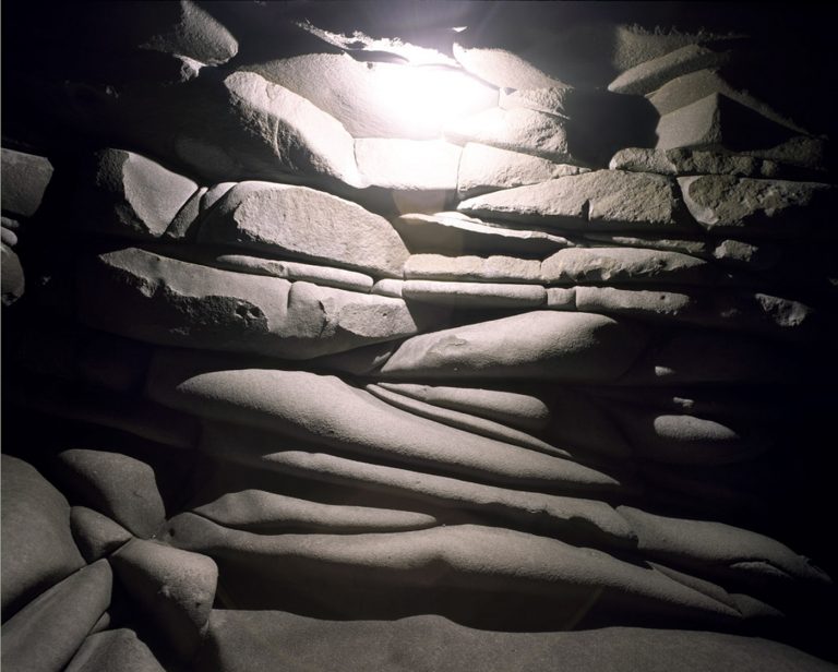 Friedrich Gobbesso IRRLICHT 3 | 2015 | Fotografie mit Magnesiumlicht auf Diafilm (6x9 cm) | Inkjet Fineart Print | Auflage 3 Expl. | 102 x 127 cm | Galerie Moench Berlin