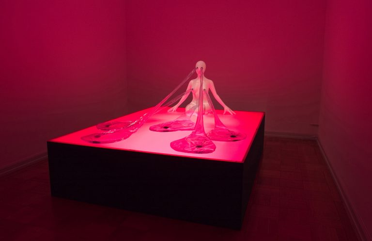 Victorine Mueller | DURCHSTROEMUNG II | 150 x 280 x 200 cm | Museum Bellerive Zuerich | 2004 | Foto: FMB Studio Mancia / Bodmer | Galerie Moench Berlin