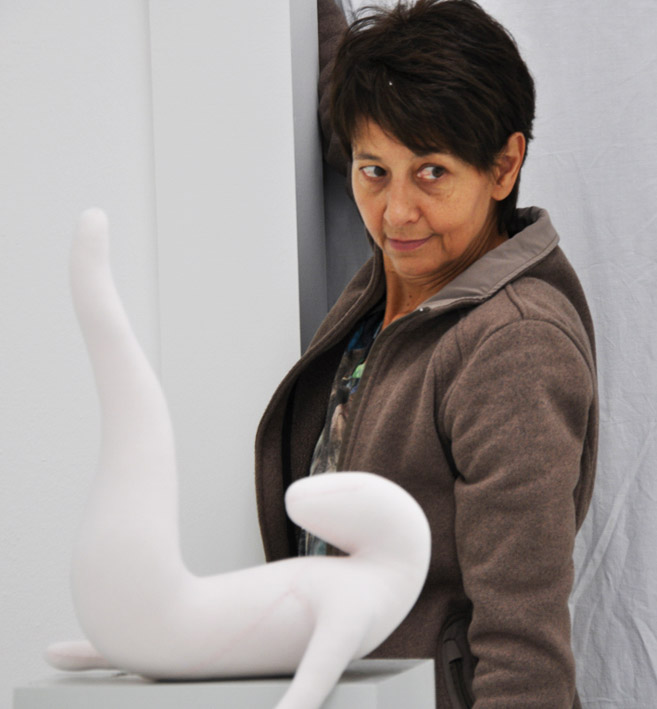 Victorine Mueller in der Ausstellung LES INVITEES / DIE EINGELADENEN | Galerie Moench Berlin | 2015