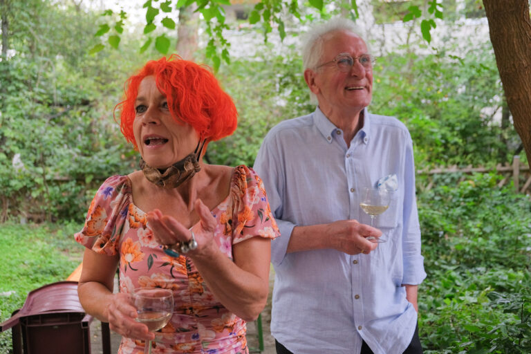 galerie moench zeitgenoessische kunst barbara caveng objekt skulptur koerper