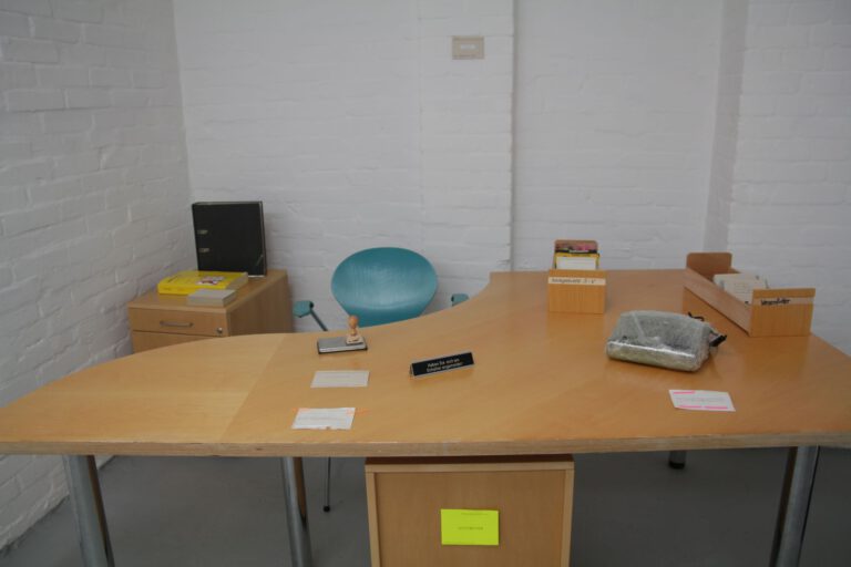 galerie moench zeitgenoessische kunst barbara caveng multi media art